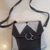 کیف چرم زنانه کاملا نو و سالم فقط150تومن