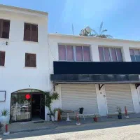 80 متر مغازه + 360 متر فضای تجاری روباز/ ولیعصر