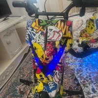 اسکوتر|دوچرخه، اسکیت، اسکوتر|شیراز, کوشک میدان|دیوار