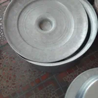 ظروف المنیوم نو ودست دوم از قرار کیلویی ۴۰۰ تومان