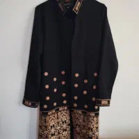 مانتو مشکی طرح طلایی