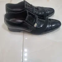 کفش|کیف، کفش، کمربند|تاکستان, |دیوار