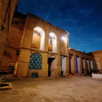 اقامتگاه سنتی دنج