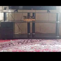 میز تلویزیون شیشه ای