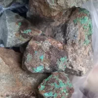 فروش سنگ خام مالاکیت وکالکو پیریت