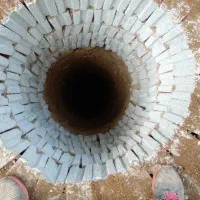 خدماچاه فاظلاب مغنی چاه  حفر جای صفحه ستون