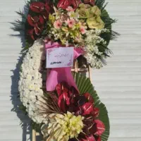 انواع پایه گل تاج و دسته گل ترحیم نمایشگاهی جامگل|گل و گیاه طبیعی|تهران, سعادتآباد|دیوار