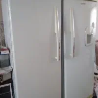 یک یخچال دوقلو