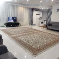 رهن و اجاره واحد۱۳۰متری شیک تمیز بحر خیابان اصلی
