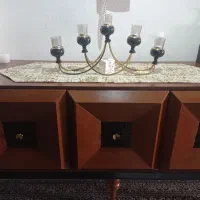 آیینه وکنسول بسیار جادارویک تخت دو طبقه محکم وشیک