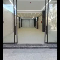 مغازه ۱۳۰ متر مناسب همه مشاغل بر اصلی بعثت