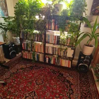 نه متری کاشان لاکی