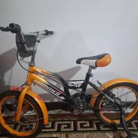 دوچرخه|دوچرخه، اسکیت، اسکوتر|بابل, |دیوار