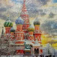 تابلو پازل زیبا روی کاغذ چسبیده