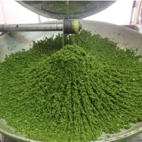 سبزیجات خرد شده و سرخ شده گل پونه