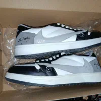 نایک ایر جردن وان تراویس