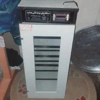 دستگاه جوجه کشی