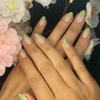 کاشت ناخن ژل با قالب وبهترین متریال،جدیدترین متدها|خدمات آرایشگری و زیبایی|رشت, کوی حسینی|دیوار