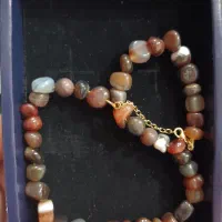 گردنبند عقیق سرخ لایه ای|جواهرات|ساری, |دیوار