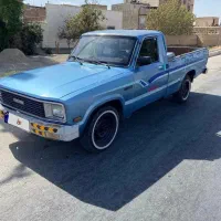 مزدا 2000دوگانه شرکتی معاوضه با سواری