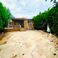 ویلاباغچه 230متربا استخرنقلی/مبله و شهرک قدیمی