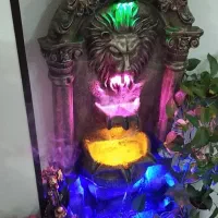 آب نما فایبرگلاس طرح شیر بسیار زیبا