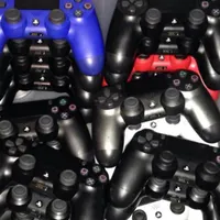 دسته اسلیم ps4 فقط رنگ مشکی