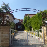 جوشکاری دروپنجره خرپا سربند خانه وغیره