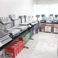 ترازو *چرخ گوشت صنعتی * کالباسبر *خمیرگیر