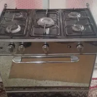 اجاق گاز . مانیتور قدیمی
