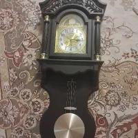 ساعت دیواری فروشی در حد نو