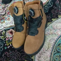 کفش عایق برق تمام چرم مناسب برای بیرون