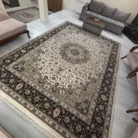 دو فرش ۱۲۰۰ شانه زمرد مشهد