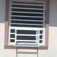 رنگ آمیزی درب و پنجره|خدمات پیشه و مهارت|بلوک, |دیوار