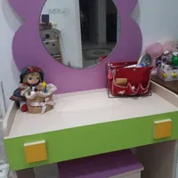 تخت و کمد کودک