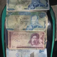 تعدادی اسکناس قدیمی و کلکسیونی