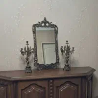 آینه و شمعدان جنس برنج قدیمی و کنسول تمام چوب