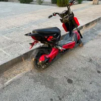 موتوربرقی دایچی|موتورسیکلت|پرند, فاز ۴|دیوار