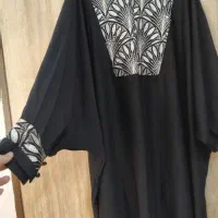 چند عدد مانتوی محرمی نو