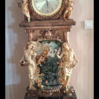 ساعت . دکوری.  آب نما