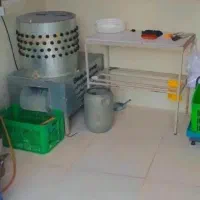 تمام لوازم مرغ فروشی به فروش میرسد