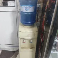 آب سرد کن. وگرم کن و یخچال دار سالم