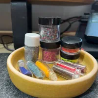 مجموعه‌ی تزئین ناخن