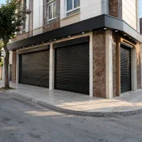 موقعیت-خاص-تجاری-در-برازنده-110-متر-دو-نبش
