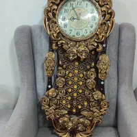 ساعت دیواری در حد نو