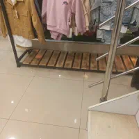 فروشنده خانم