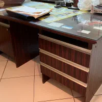 هفت عدد میز مدیریت