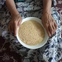 عرصه بهم خیلی سخته خواهش میکنم بخرید ازم