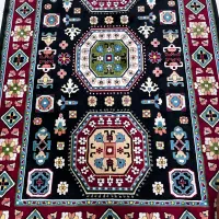 یک عدد فرش ۴متری و یک عدد فرش ۹ متری
