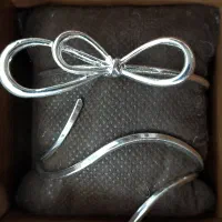 دستبند و بنگل